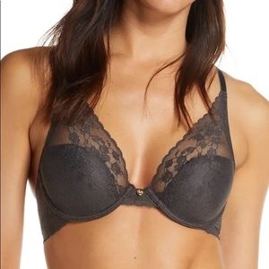 Cherry Blossom Convertible Underwire Bra
NATORI